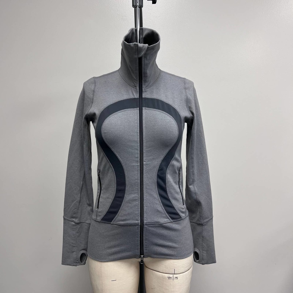 Lululemon - Women's L/S Gray Stripe Sweater Hip Length Apx Size 6